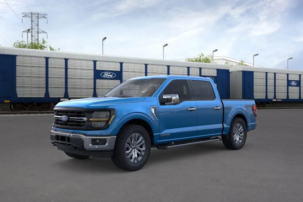 2025 Ford F-150 XLT photo 1