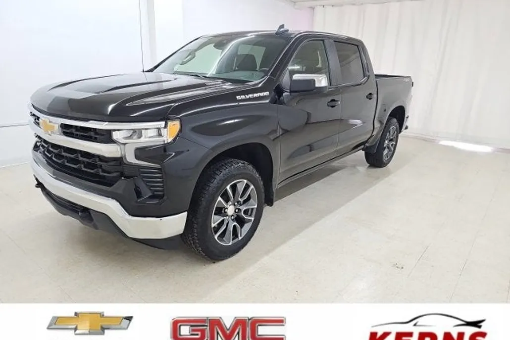 2024 Chevrolet Silverado 1500 LT photo 1