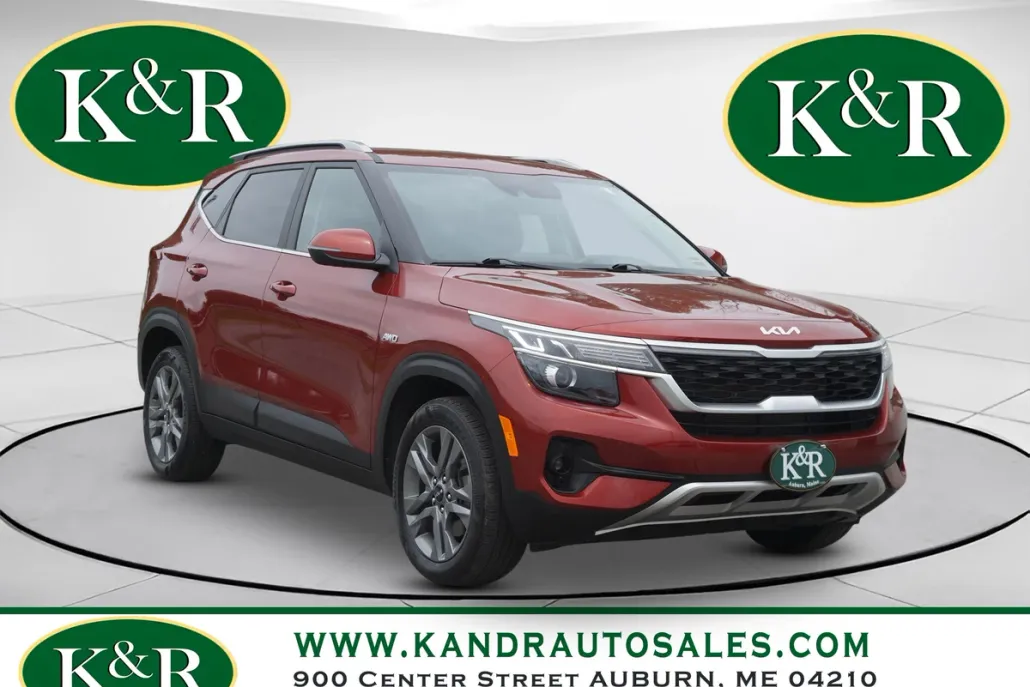2023 Kia Seltos S photo 1