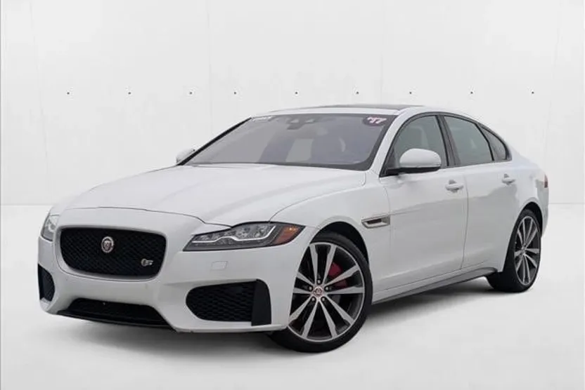 2017 Jaguar XF S photo 1