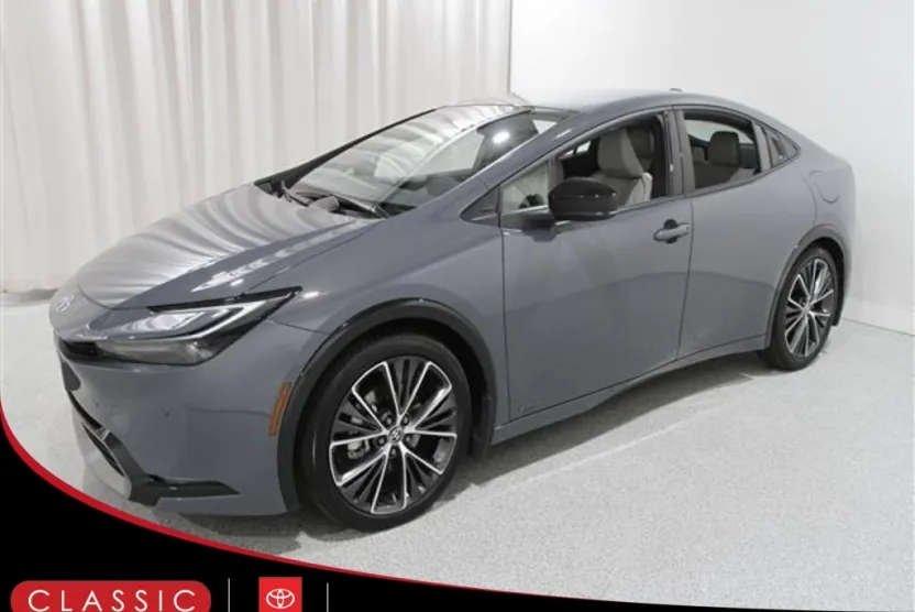 2025 Toyota Prius XLE photo 1
