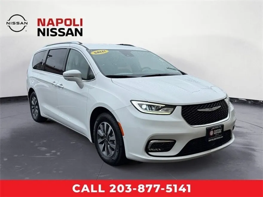 2021 Chrysler Pacifica Hybrid Touring L photo 1