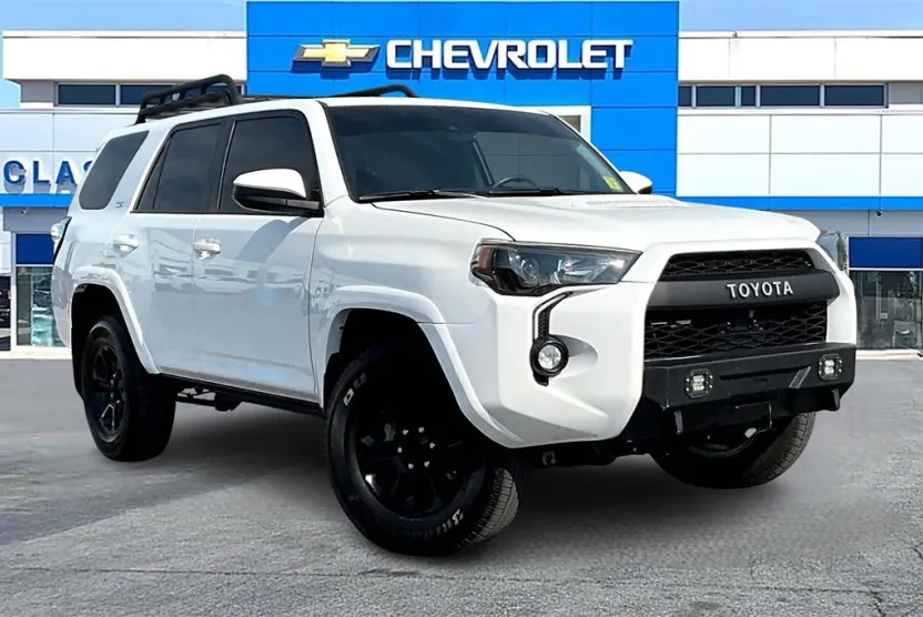 2024 Toyota 4Runner SR5 photo 1