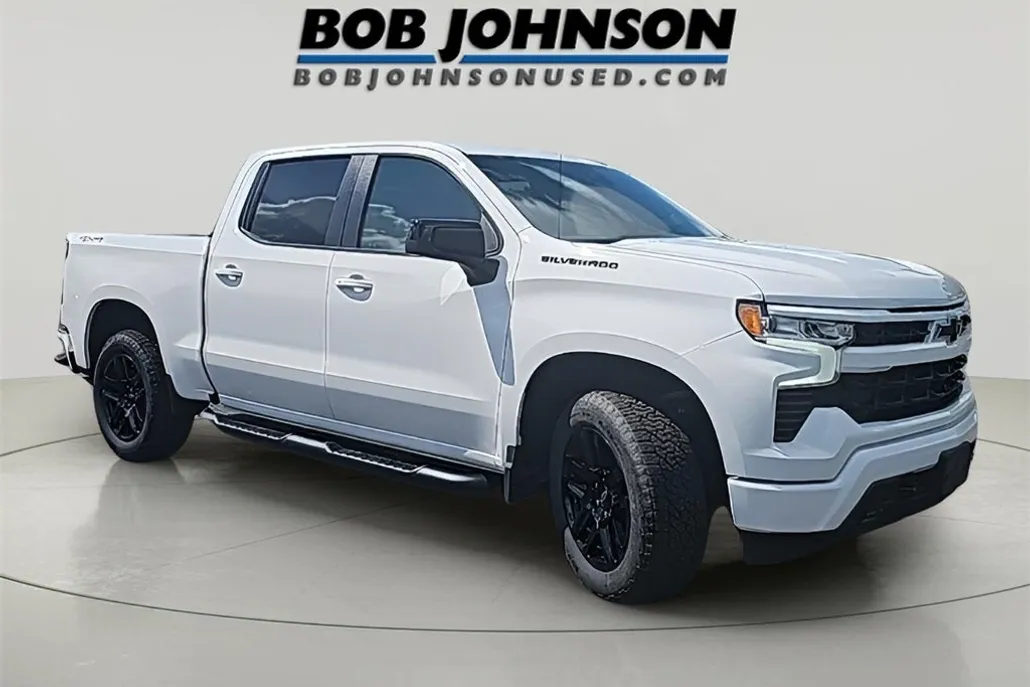2024 Chevrolet Silverado 1500 RST photo 1