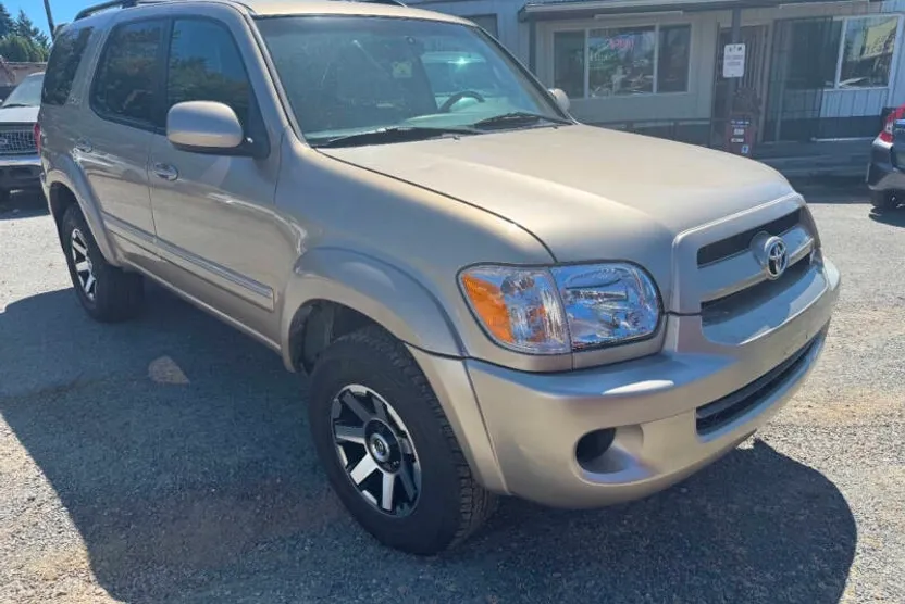 2007 Toyota Sequoia SR5 photo 1