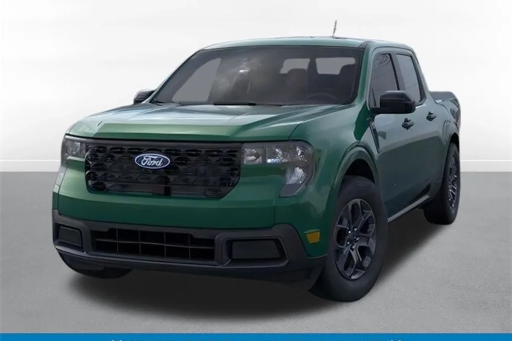 2025 Ford Maverick XLT photo 1