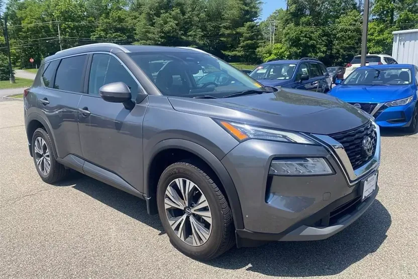 2022 Nissan Rogue SV photo 1