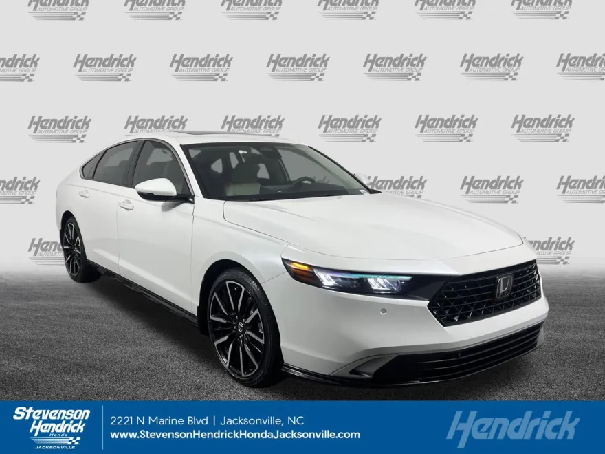 2025 Honda Accord Hybrid Touring photo 1