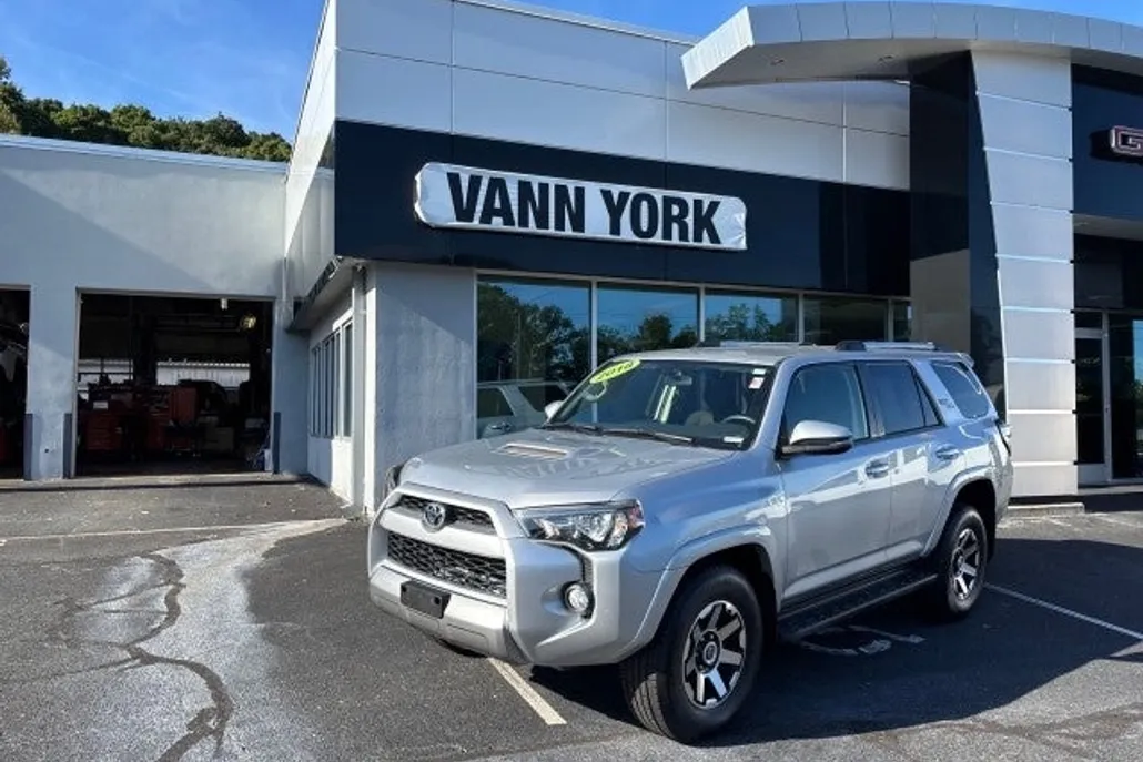 2018 Toyota 4Runner TRD Premium photo 1