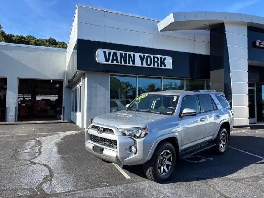 2018 Toyota 4Runner TRD Premium photo 1