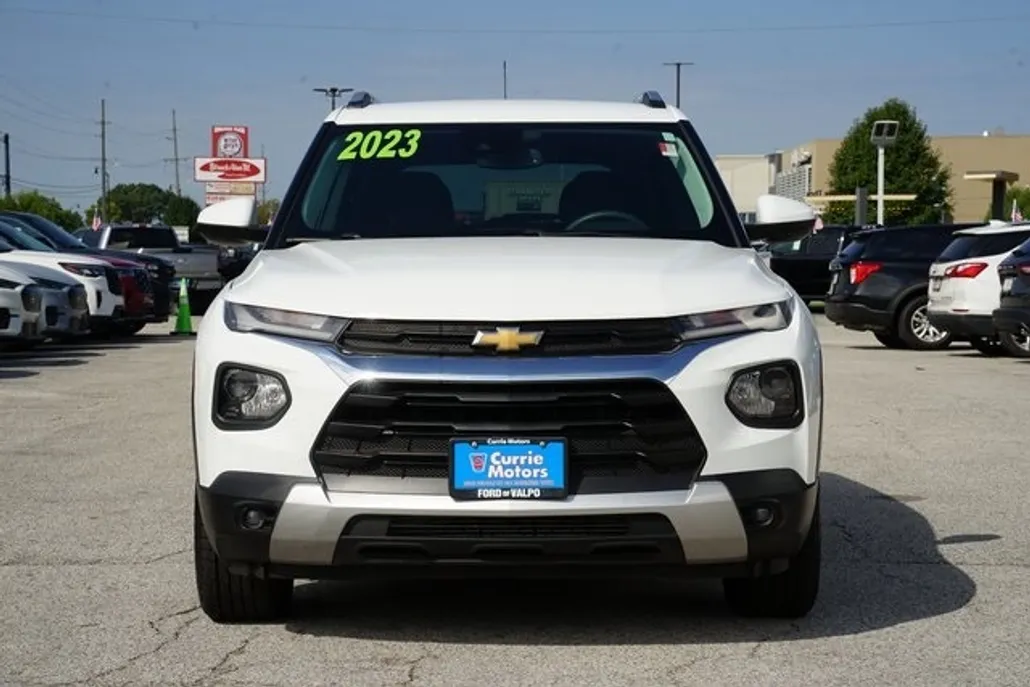 2023 Chevrolet Trailblazer LT photo 1