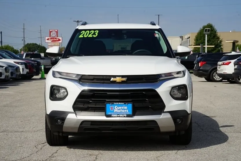 2023 Chevrolet Trailblazer LT photo 1