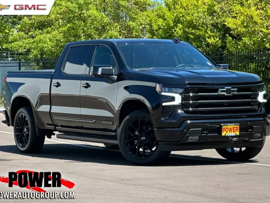 2025 Chevrolet Silverado 1500 High Country photo 1