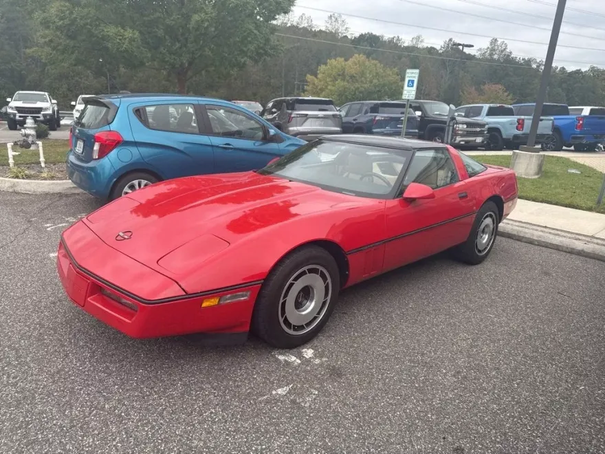 1985 Chevrolet Corvette Base photo 1