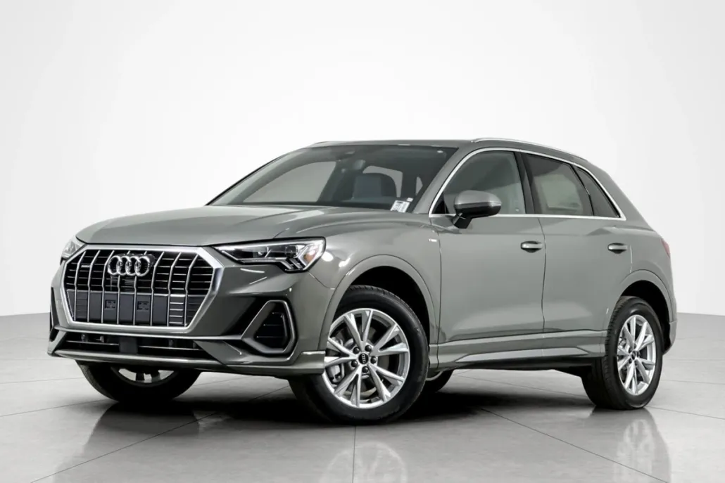 2025 Audi Q3 S line Premium 45 TFSI photo 1