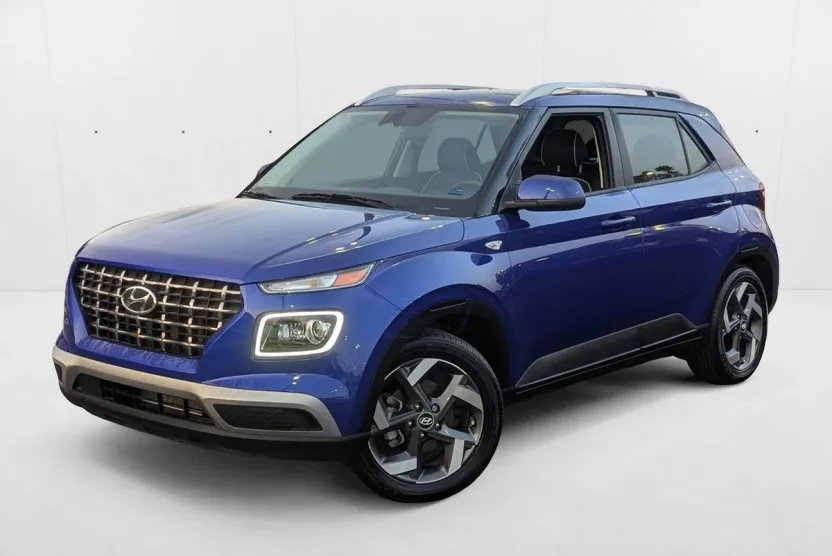 2024 Hyundai Venue Limited photo 1
