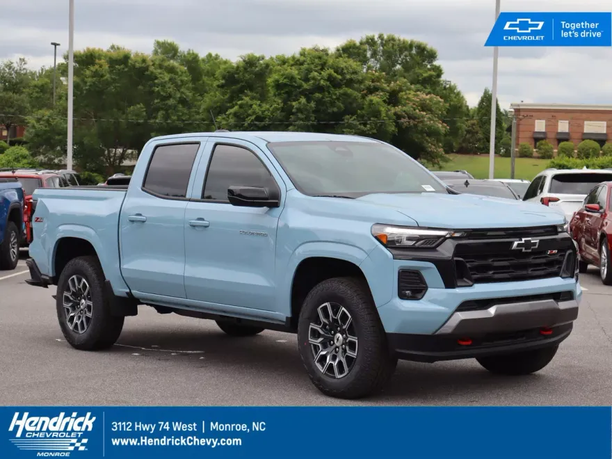 2025 Chevrolet Colorado Z71 photo 1