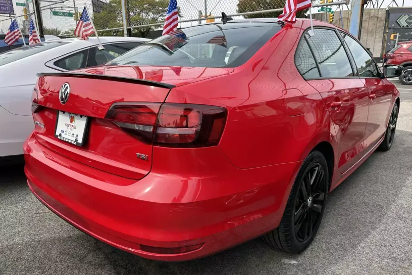 2018 Volkswagen Jetta 1.8T SE Sport photo 1