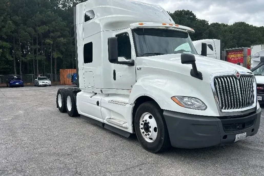 2020 International LT625 LT photo 1