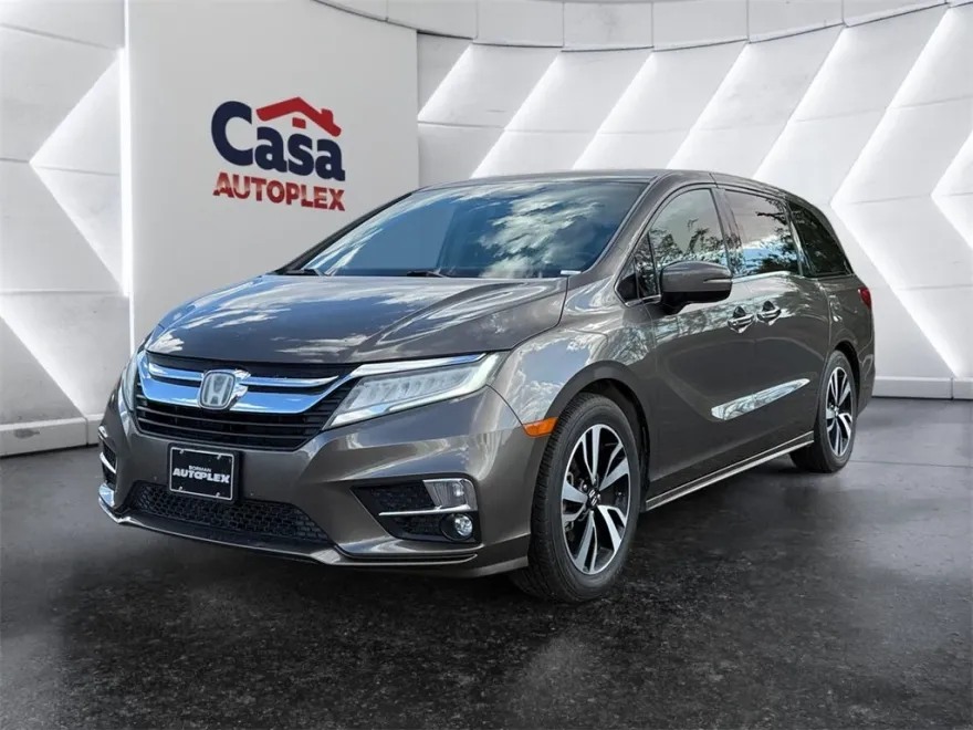 2018 Honda Odyssey Elite photo 1