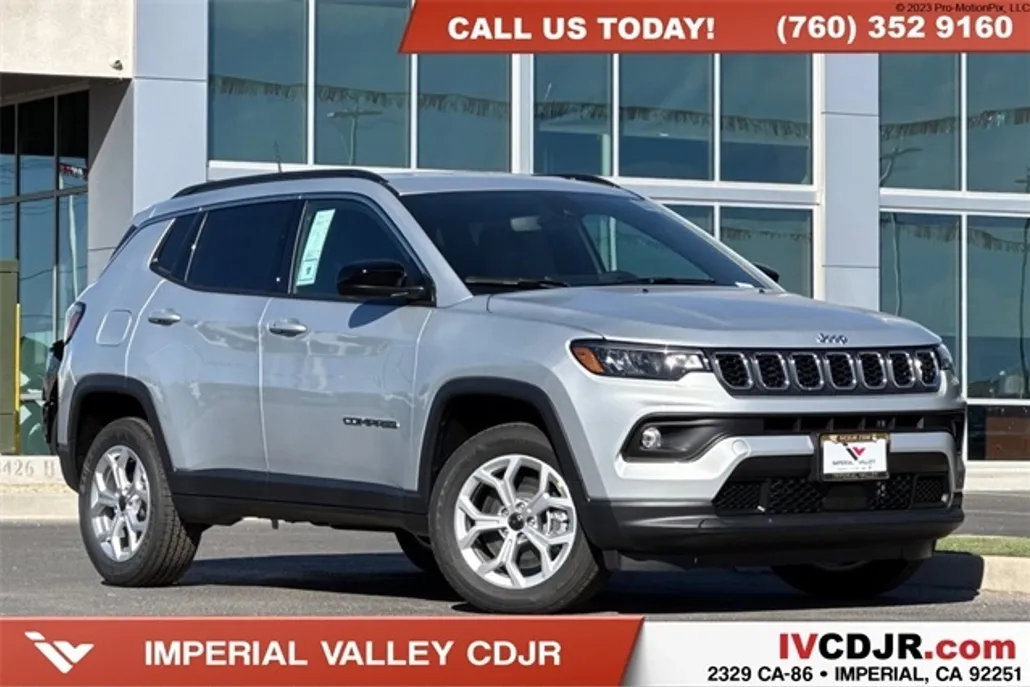 2025 Jeep Compass Latitude photo 1
