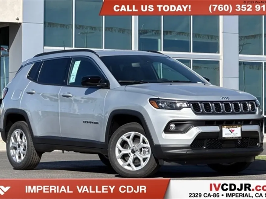 2025 Jeep Compass Latitude photo 1
