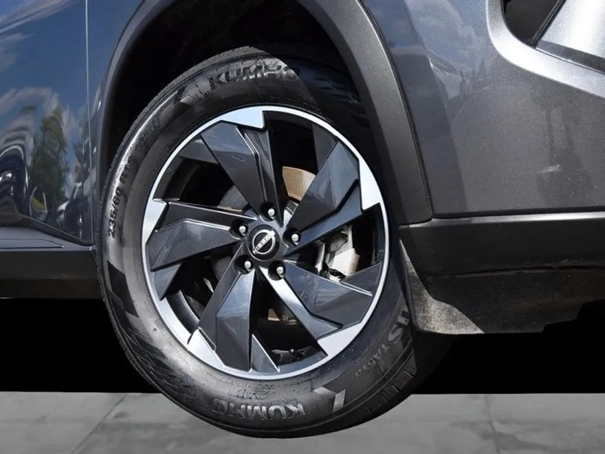 2024 Nissan Rogue SV photo 1