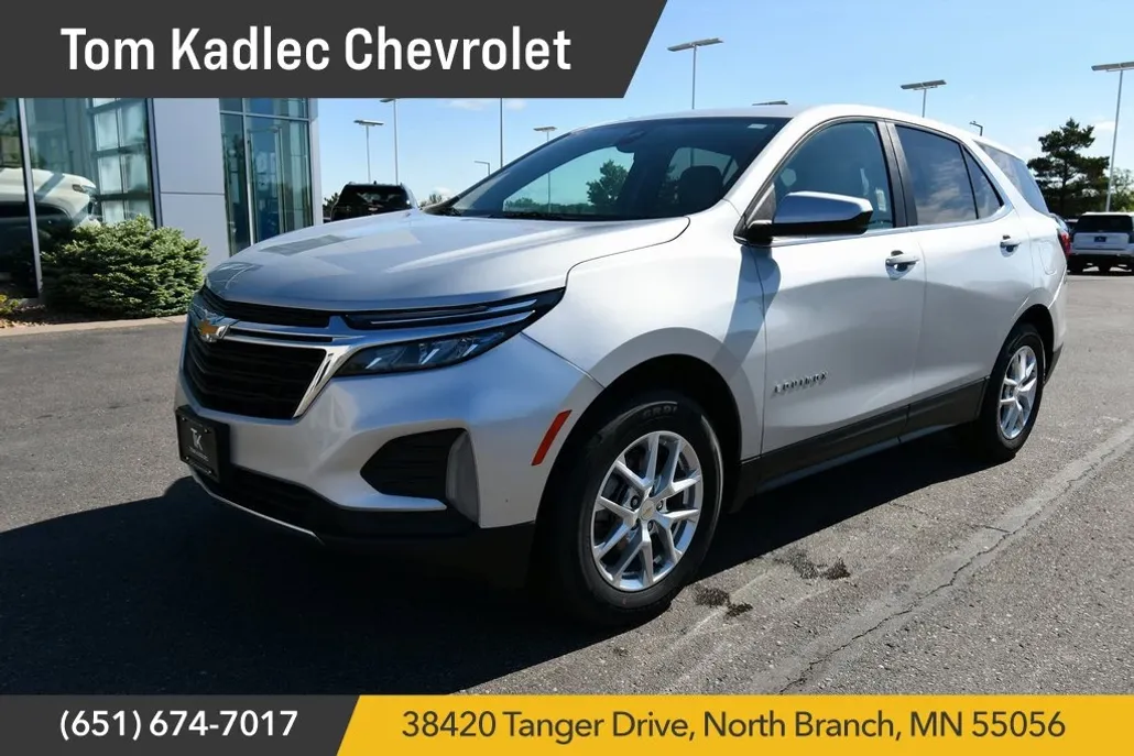2022 Chevrolet Equinox LT photo 1