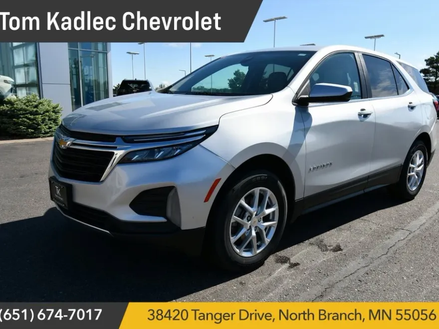 2022 Chevrolet Equinox LT photo 1