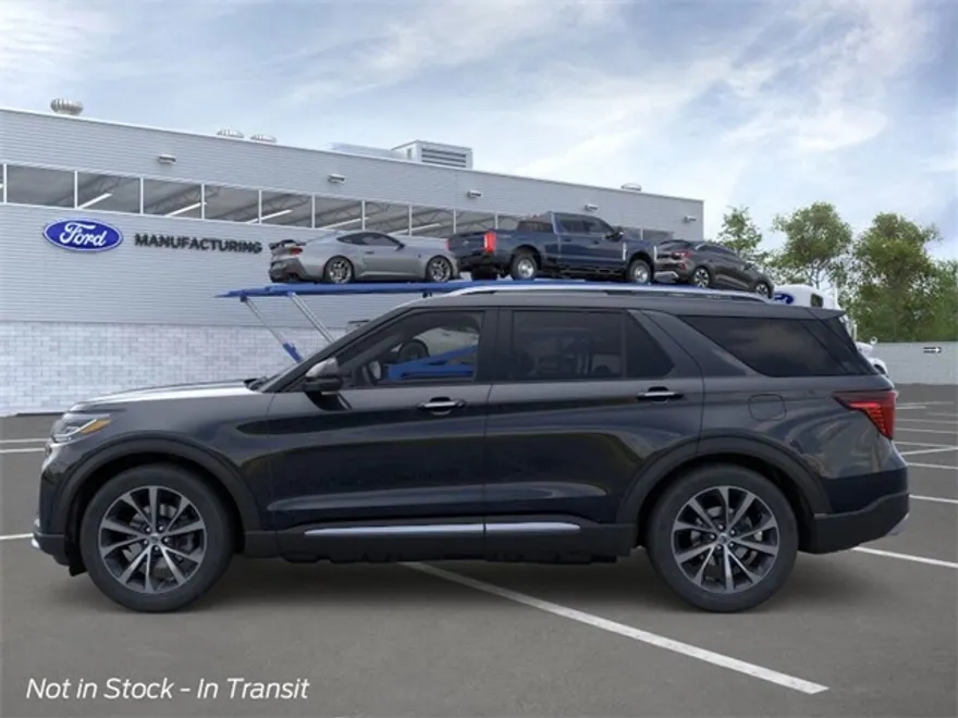 2025 Ford Explorer Platinum photo 1