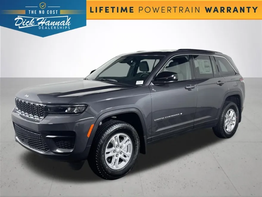 2025 Jeep Grand Cherokee Laredo photo 1