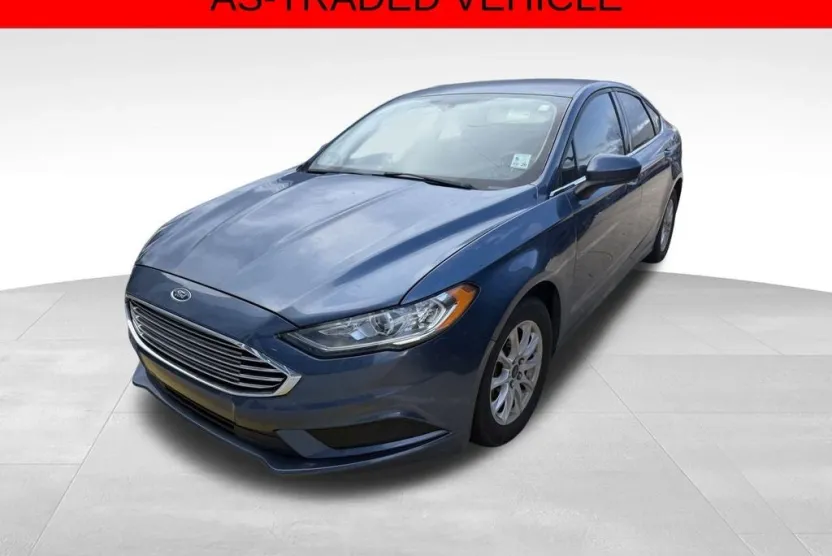 2018 Ford Fusion S photo 1