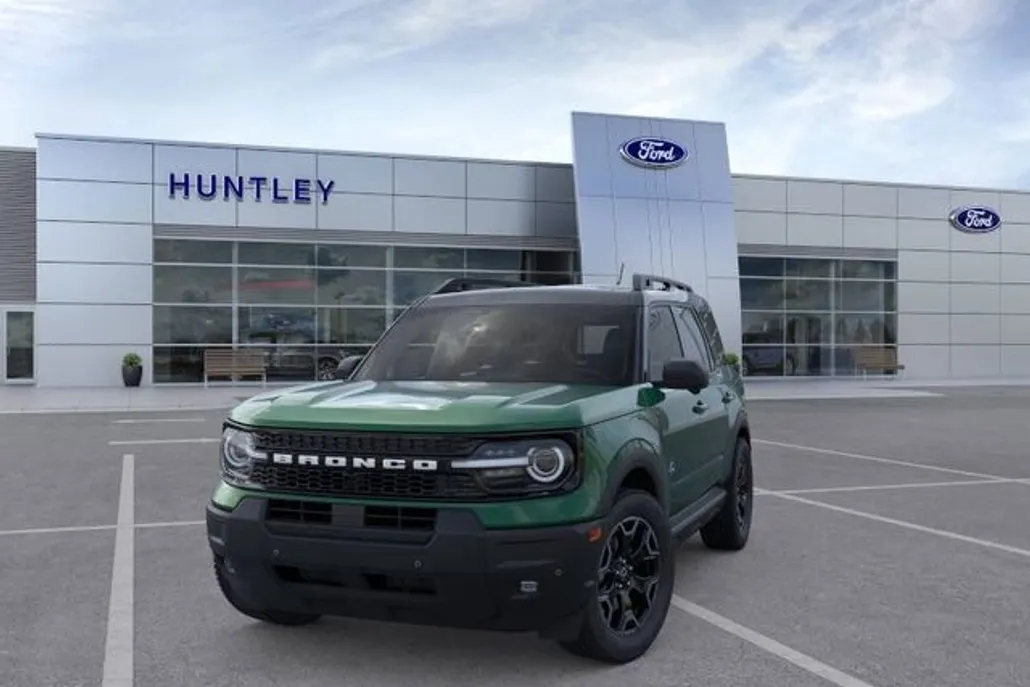 2025 Ford Bronco Sport Outer Banks photo 1
