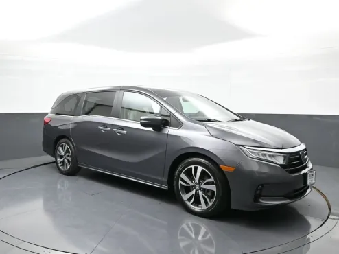 2023 Honda Odyssey Touring photo 4