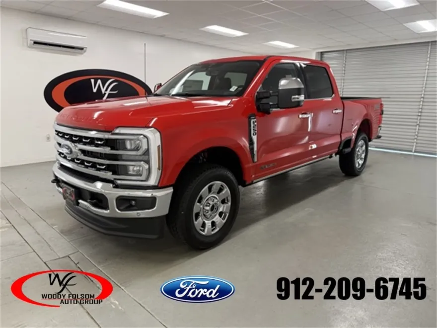 2025 Ford F-250 Lariat photo 1