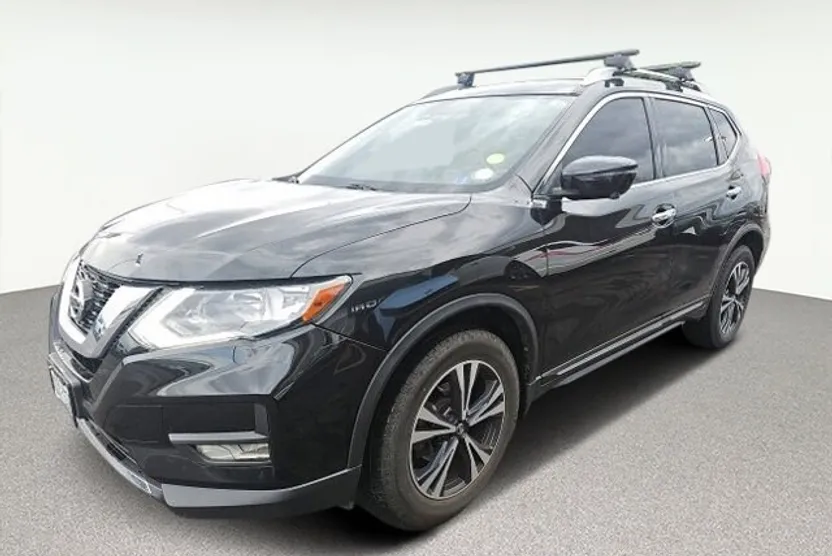 2017 Nissan Rogue SL photo 1