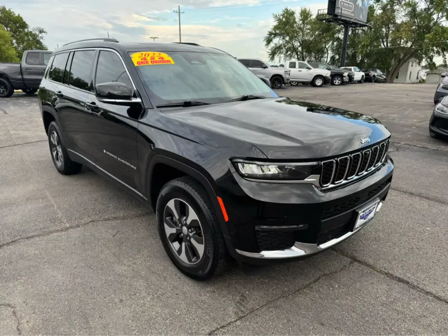 2022 Jeep Grand Cherokee Limited photo 1