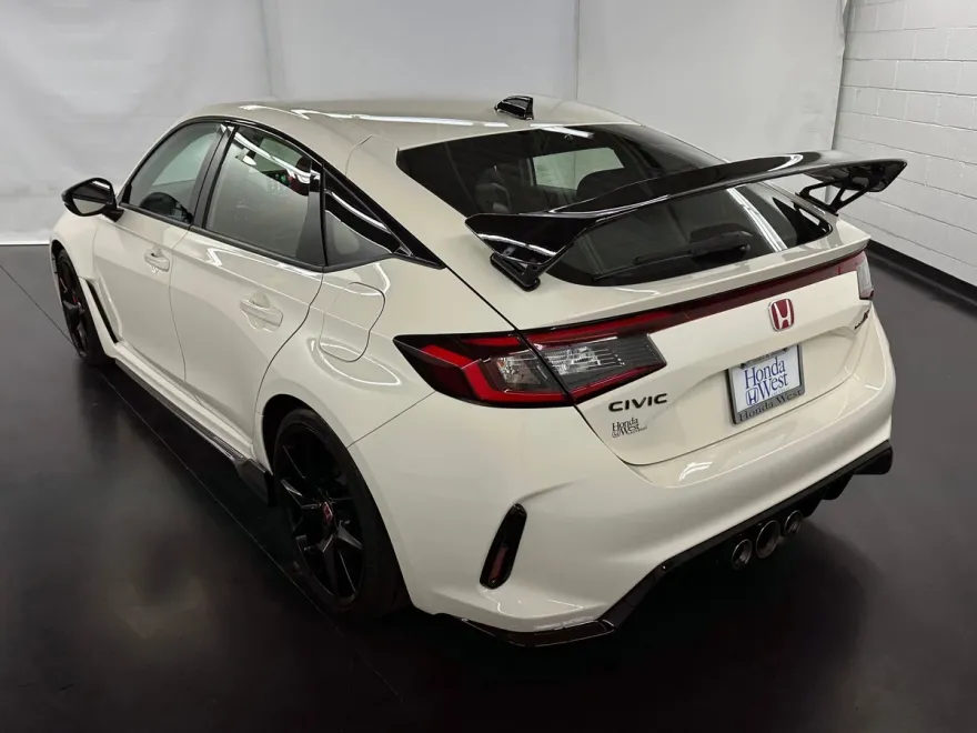 2025 Honda Civic Type R Hatchback photo 2