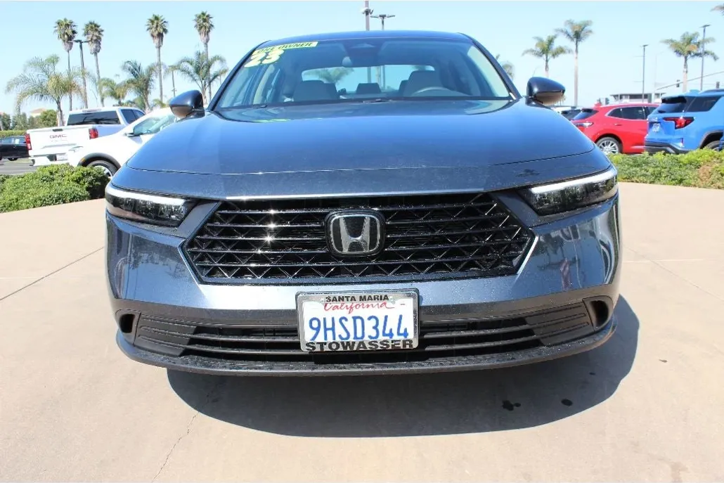 2023 Honda Accord LX photo 1