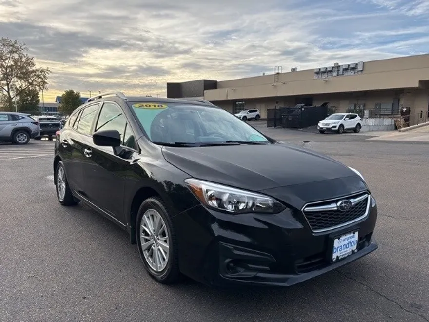 2018 Subaru Impreza 2.0i Premium photo 1