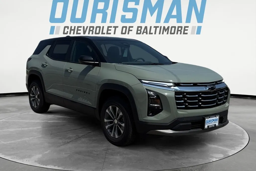 2026 Chevrolet Equinox LT photo 1