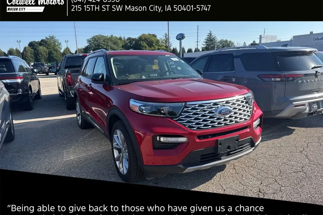 2023 Ford Explorer Platinum photo 1