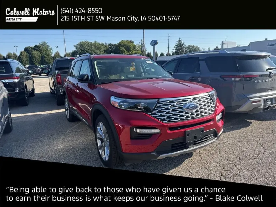 2023 Ford Explorer Platinum photo 1