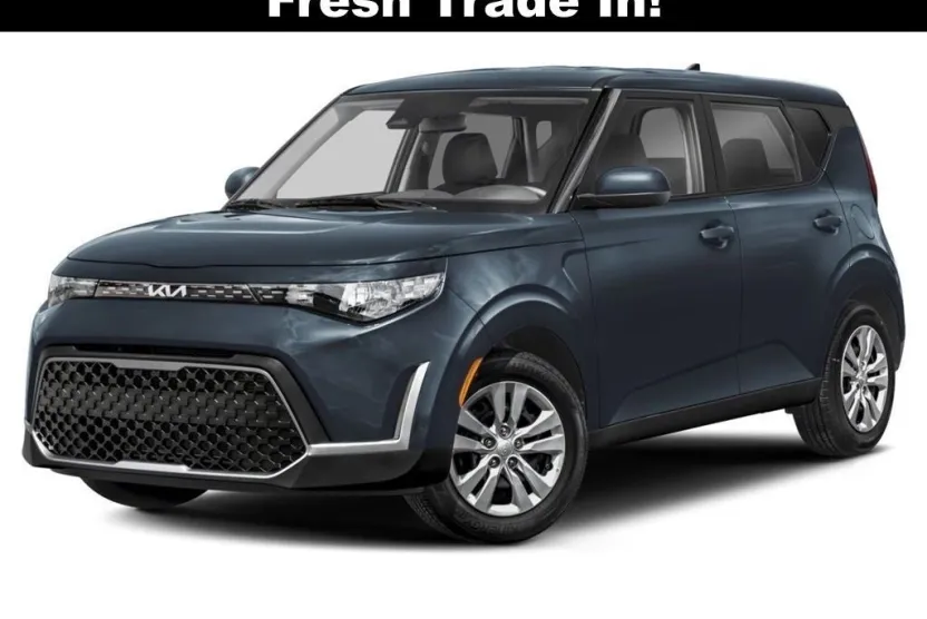 2023 Kia Soul LX photo 1