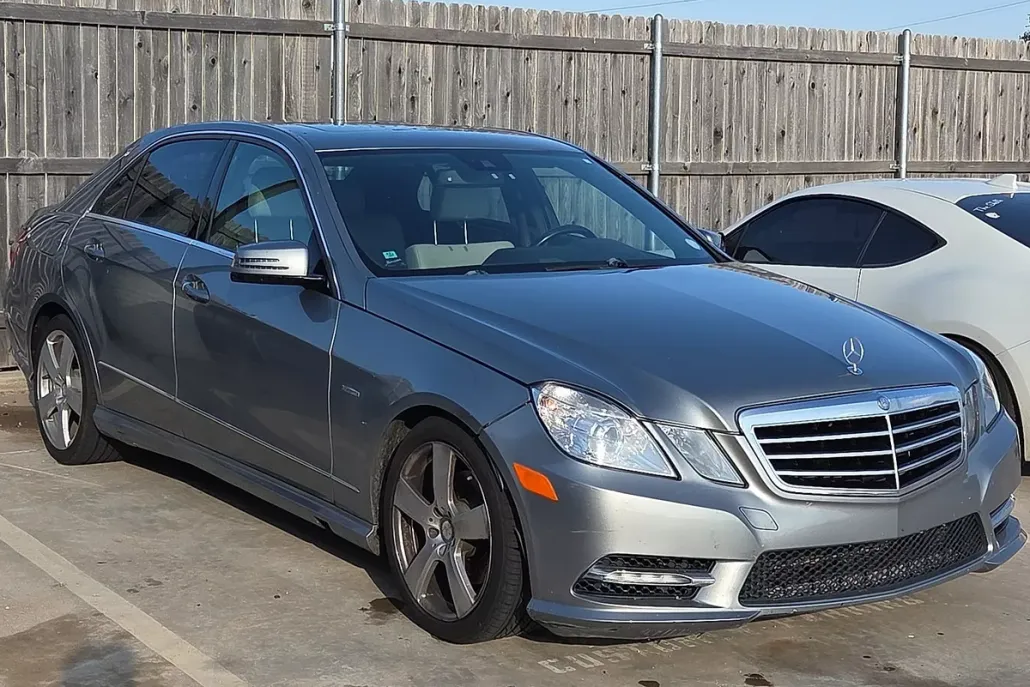 2012 Mercedes Benz E 350 Sedan photo 1