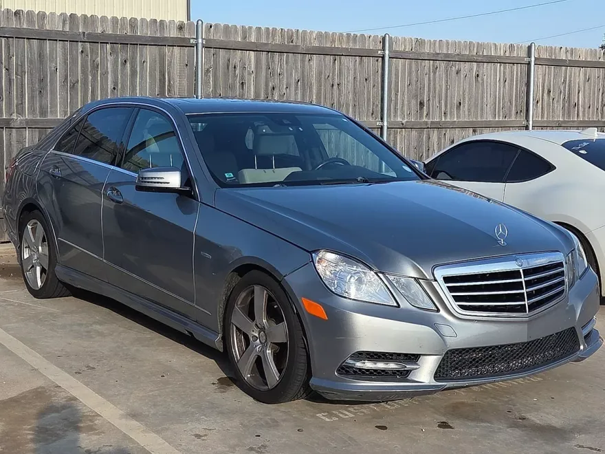 2012 Mercedes Benz E 350 Sedan photo 1