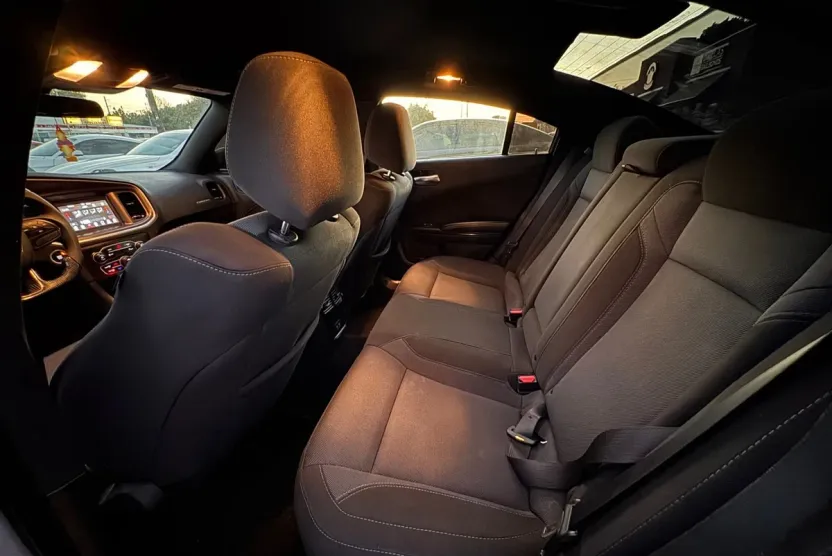 2021 Dodge Charger SXT photo 1