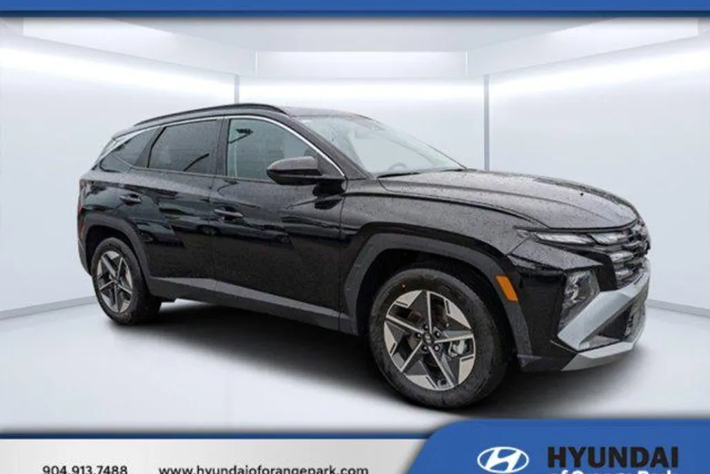 2025 Hyundai Tucson SEL photo 1