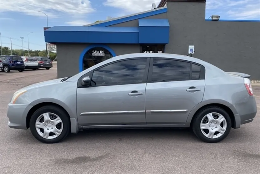 2012 Nissan Sentra 2.0 S photo 1