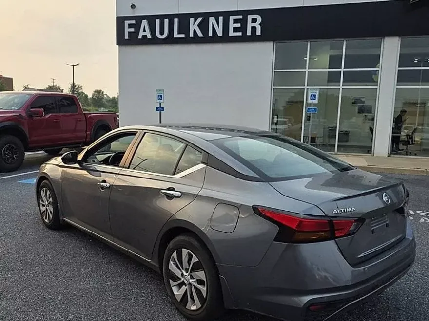 2022 Nissan Altima 2.5 S photo 1
